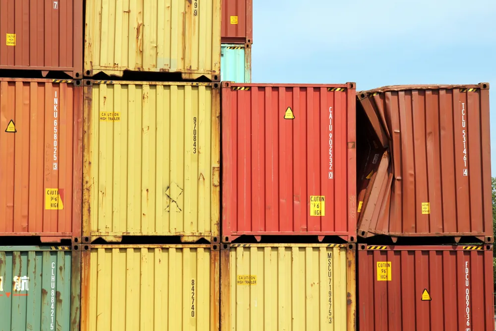 5 Things to Know Before Buying Shipping Insurance