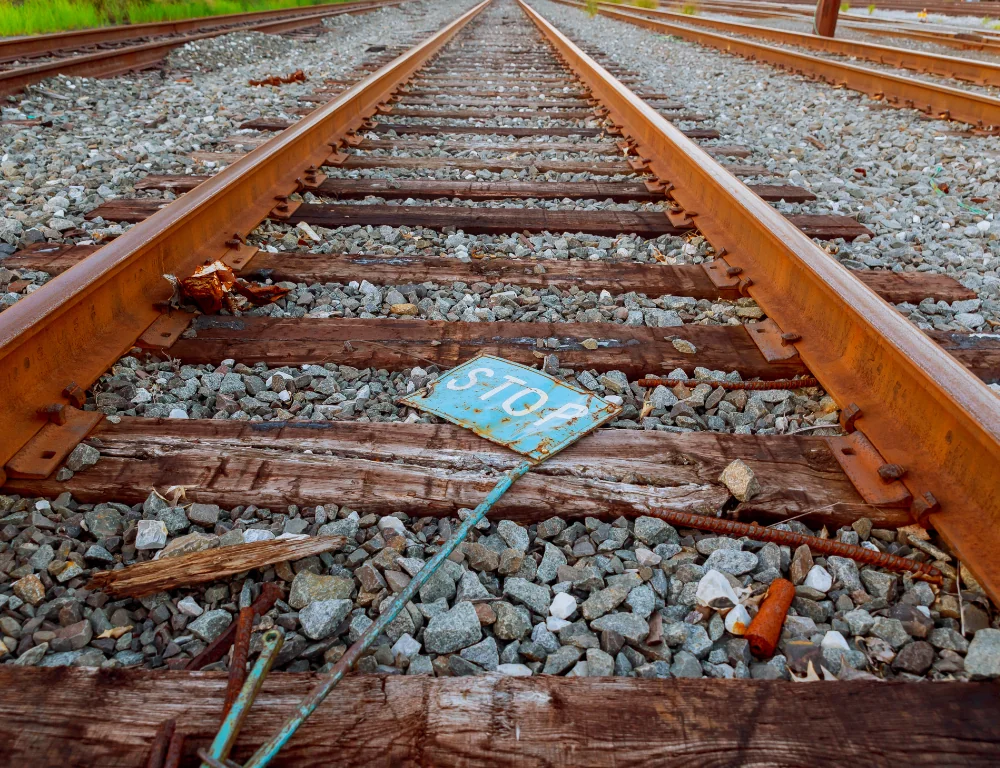 empty train tracks