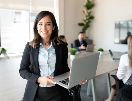 team of shipping experts