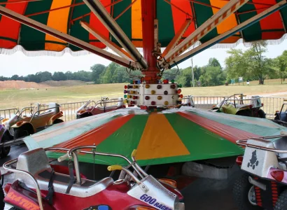 carnival ride on wheels